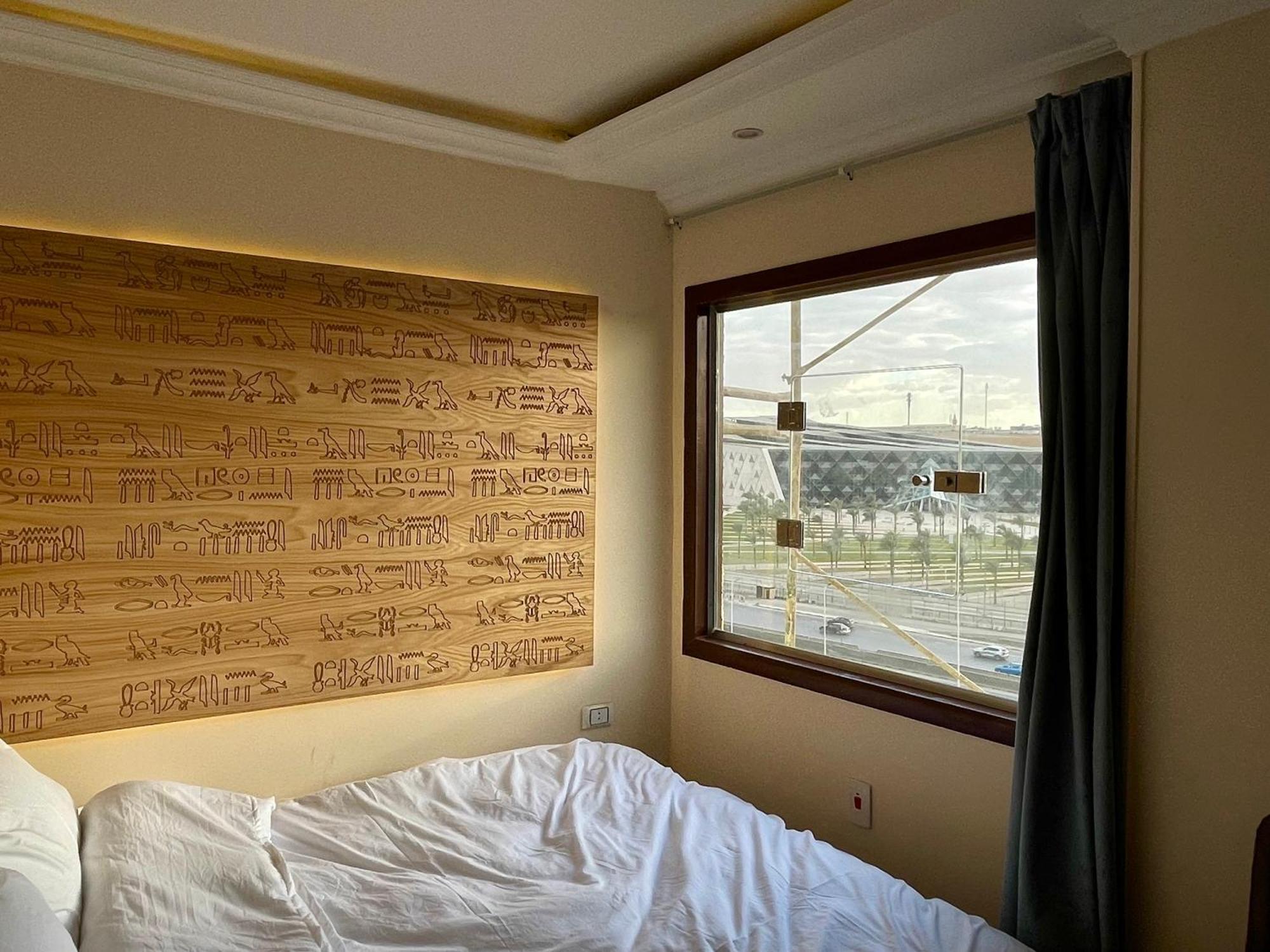 Pyramuse Inn Nazlet el Simman Bagian luar foto
