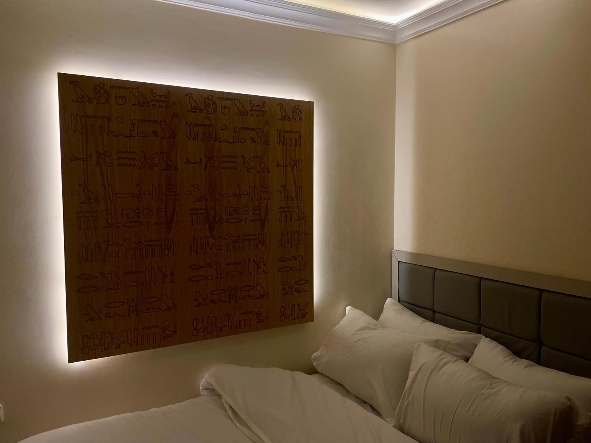 Pyramuse Inn Nazlet el Simman Bagian luar foto