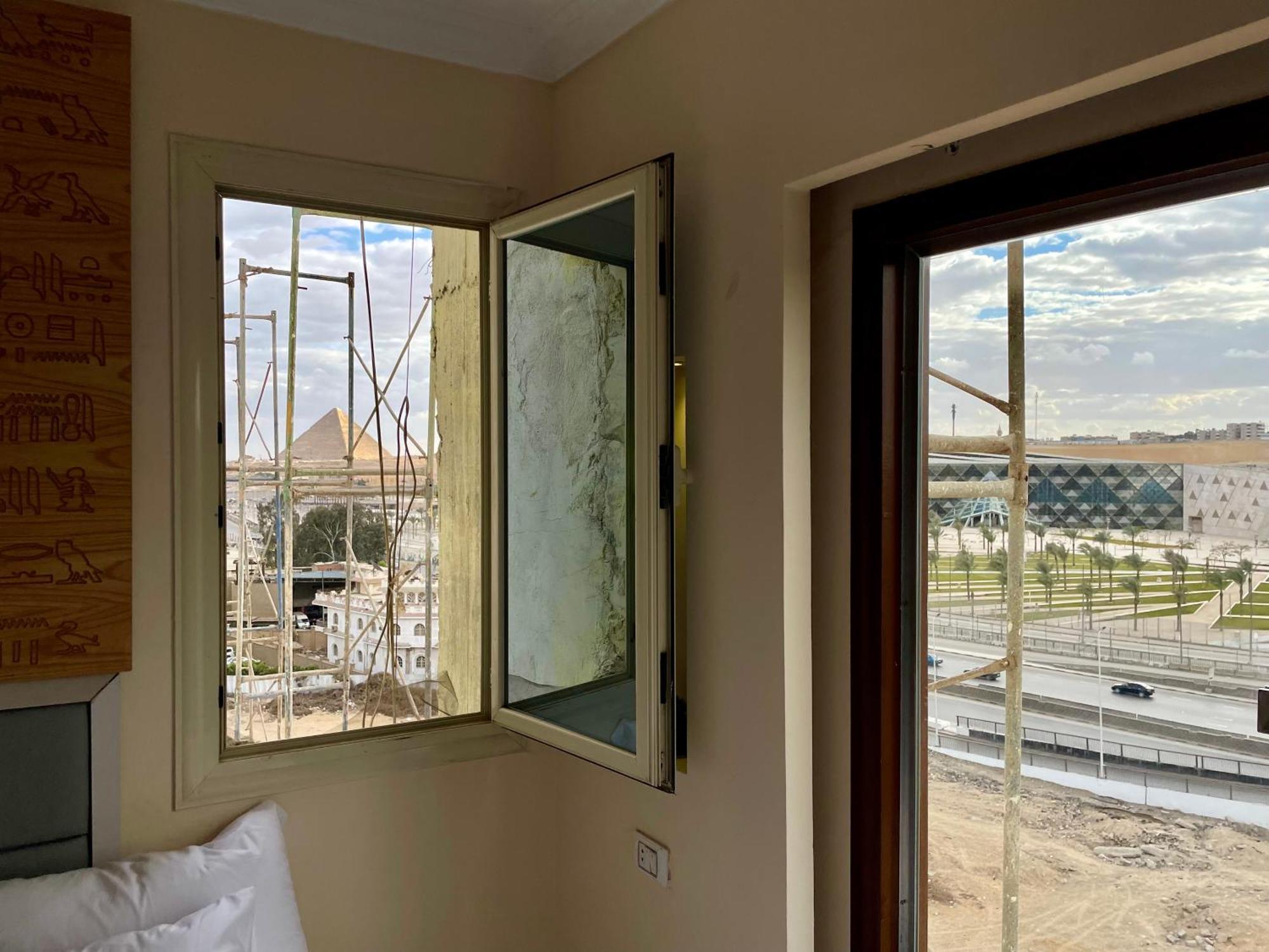 Pyramuse Inn Nazlet el Simman Bagian luar foto
